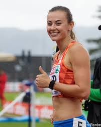 She finished third in the 60 meter hurdles at the 2018 world indoor championships. Hardloopnieuws De Winnende Race Van Nadine Visser Video