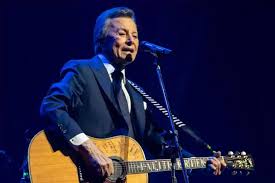 Palito Ortega canceled two more shows on his tour, and concern about his  health is growing.