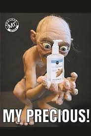 Είπε κι έπνιξε κάτι γελάκια. Otan To Xioymor Skotwnei Ton Fobo Ta Nea