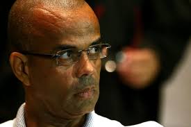No conoció a su padre. Juiz Mantem Fernandinho Beira Mar Em Rondonia Por Mais Um Ano Jovem Pan