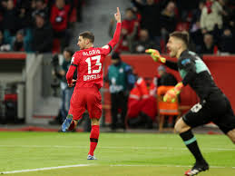 2 in einer fairen partie die partie bayer 04 leverkusen gegen vfb stuttgart am 20. Leverkusen Beat Stuttgart 2 1 To Reach German Cup Quarterfinals Chinadaily Com Cn