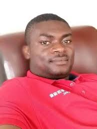 Nous Sommes disponibles pour la construction de tout genre de maison Nos  prestations... #🦺⛑️⚒️📏 &_La construction de maisons écologiques (en  BTCS); la vente des briques BTCS ; La Maçonnerie Générale (briques  ordinaires);