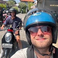 Cameron Hamer (@Cameron53769388)