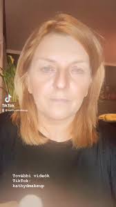 Akár a szájkontúrceruzával is kifestheted a szádat 👄