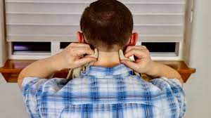 If the waistline comfortably meets at the back of your neck, then the jeans will fit. How To Tell If Your Pants Fit Without Trying Them On Part 2 Youtube