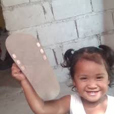 1. What are the main goals of the Matatag Curriculum, and how do they  differ from the K-12 Curriculum?