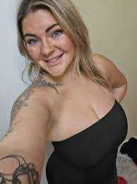 Jeani Reeder's Instagram, Twitter & Facebook