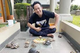 Bukannya sedih, deniese bangga menjadi viral meski dibanjiri hujatan oleh netizen. Soal Sindir Denise Chariesta Makan Di Mall Mewah Denny Cagur Baiknya Disimpan Sendiri Okezone Celebrity