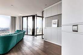 Located in hamburg, gästezimmer an der elbphilharmonie offers a view of the old town and is 700 speicherstadt is 1,000 yards from gästezimmer an der elbphilharmonie, while jungfernstieg is 1,000. Private Formwaende