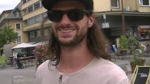 Trombinoscope" music clip