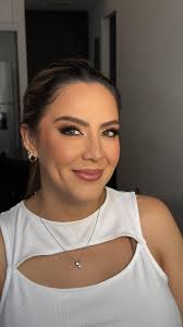 Un paso a paso de este HIGH GLAM MAKEUP ✨ para mi @lorainequinto divina!! ✨  , #makeup #mishamakeup #mua #makeuptutorial #makeupartist #makeuplooks  #makeupbyme #makeuplover #makeupaddict #maquillaje ...