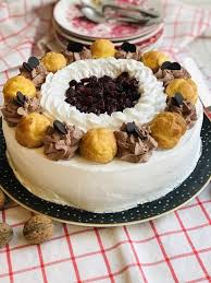 Tort Luminița Cu Choux A La Creme Umplut Cu Cremă De Vanilie și Ciocolată Chef Nicolaie Tomescu Desserts Food Cheesecake