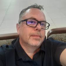 What are some recommendations for a new student in Ypsilanti, Michigan, for  nerdy hobbies and community?