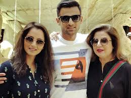 Shoaib Malik Sends Special Message To Sania Mirza On 31st Birthday Life Style Business Recorder Sania mirza with her son izhaan your son seems to be getting more popular than you on social he is not even one and he already understands that when someone is taking his picture, he needs to look at them. shoaib malik sends special message to