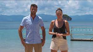 Expedition robinson is the swedish version of the survivor franchise. Kandidaten Tot De Nek Ingegraven Bij Start Expeditie Robins Het Nieuwsblad Mobile