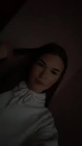 Isabella Grady's Instagram, Twitter & Facebook