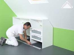 Consultez nos ressources pour vous adapter au adapter un dressing ikea en sous pente. Comment Faire Un Rangement Sous Pente Ou Sous Combles Leroy Merlin