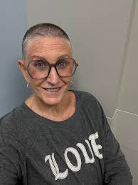 Women wearing stub ponytails in hot weather