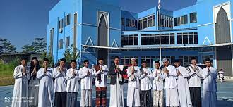 Pondok pesantren (ponpes) al quran al akrom jl radensantri 02955504058 margorejo pondok pesantren (ponpes) hajroh basyir assalafiyah kajen 02955509028 margoyoso pati. Tentang Kami Pondok Pesantren Tahfiz Penghafal Quran Bogor Sekolah Islam Sd Smp Sma Al Basyir Boarding School