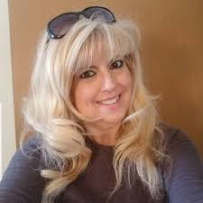 Rach (@singlefemale)