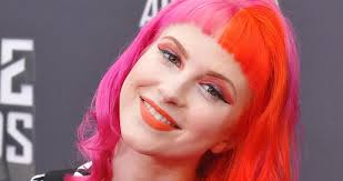 Hayley Williams' Teeth Transformation: Before and After