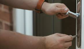 Nov 18, 2015 · upvc doors are made up of 2 parts; Locksmith Prices 2021 Lockrite Locksmiths