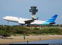 Katastrofa lotu garuda indonesia 200 (pl); Pk Gpj Garuda Indonesia Airbus A330 200 At Sydney Kingsford Smith Intl Nsw Photo Id 113378 Airplane Pictures Net