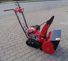 Winter is a great season for outdoor activities, such as honda power equipment showcases an entire line of snow blowers for business and customer applications. Snowblower Honda Hss655t 4 9 Ps With Track Drive Including Lighting New Motorgerate Fritzsch Gmbh
