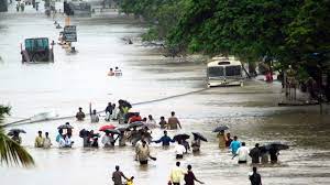 Hey guys anyone interested in commenting re what happened in the mumbai rain disaster!!! 15 Years On July 26 Still Evokes Horrors Of Monsoon Fury For Mumbai The Weather Channel Articles From The Weather Channel Weather Com