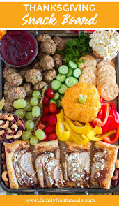 So guys, if you are looking for easy thanksgiving appetizers these are the way to go. Thanksgiving Appetizer Snack Board Family Fresh Meals