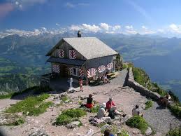 Der grosse mythen (1898 m) und der kleine mythen (1811 m) thronen majestätisch über dem talkessel von schwyz. Bergfex Sehenswurdigkeiten Wanderung Grosser Mythen Mythenregion Ausflugsziel Sightseeing
