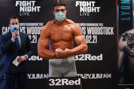 Tyson fury, 30, is 10 years older than his younger brother tommy, who is also a boxer outside the villa. Secondsout Boxing News Main News Frank Warren Boxing Feat Tommy Fury Weights Tv Channel Running Order Undercard