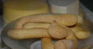 Biscoito De Polvilho Doce Assado De Liquidificador O Biscoito De Polvilho E Um Daqueles Mais Apreciados Brasil Afora Com Uma Textura Leve E Cro Biscoito De Polvilho Biscoito De Polvilho Doce Biscoitos Caseiros