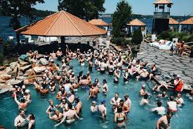 However, these pools just started to pop up and party cove has been dying out long before this. Wild Missouri Party Reveals Everything That S Wrong With American Politics Right Now