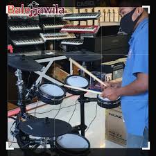 Karena pada dasarnya, instrumen perkusi adalah benda apapun yang dapat menghasilkan suara dengan cara dipukul, digesek, diadu, atau digoyang, baik dengan alat bantu atau. Hawila Music And Sound System Posts Facebook