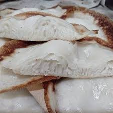 Mirip seperti pancake, serabi atau serabi merupakan jajanan tradisional khas indonesia yang biasa dibuat dengan tungku dan cetakan khusus dari tanah liat. Resep Apem Selong Lembut Istimewa Paling Enak