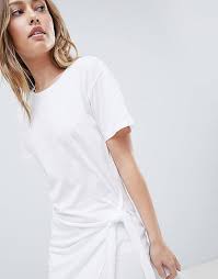 Originally only available in one style and a variety of signature colors, the polo has since become available in numerous combinations and styles. Polo Ralph Lauren Langes T Shirt Kleid Mit Wickeldesign Zum Binden Vorne Asos