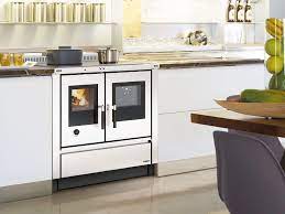 Cucine A Legna Moderne Dalla Tradizione Al Design Cucine Contemporanee Cucine Moderne Idee Per La Cucina