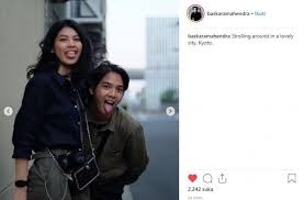 Kevin julio, giorgino abraham,vincent tio, donny dhamara, zack lee, roy marten, teno ali, pamela bowie, windy apsari, niniek l karim, ria irawan viu | watch dramas & hq movies online about viu 7 Potret Kemesraan Baskara Mahendra Dan Kekasih Manis Abis Matamata Com