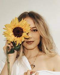 current favorites 2 what i ve been enjoying this summer sunflower photoshoot instagram photo inspiration selfie ideas instagram