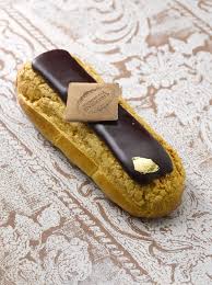 Eclair Pur Chocolat L Eclair Pur Chocolat Est Compose D Une Pate A Choux Chocolat D Une Creme Onctueuse Au Chocolat Noir Et D Un Chocolate Food Sweets Cake