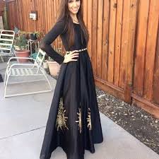 Black And Gold Lehenga Skirt Maroon Velvet Designer Saree Indian Sari Half And Half Wine Etsy In 2020 Indian Bridesmaid Dresses Indian Wedding Lehenga Bridal Lehenga Choli