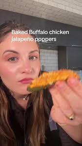 Healthy Baked Buffalo Chicken Jalapeño Poppers Recipe