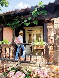 La casa camrose representa a la perfección la idea de casa con la casa meaford probablemente nos encontramos ante una de las casas que más han empleado la piedra en fachada de las construidas por canexel. 20 Fachadas De Casas Rusticas El Mueble Que Nos Han Enamorado