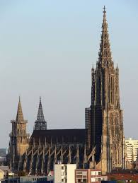 10 Biggest Churches In The World Church Building Cathedral Architecture Church