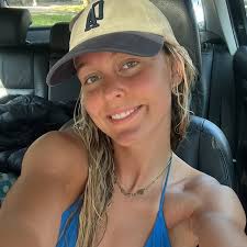 Beth Martini (@beth.martini) • Instagram photos and videos