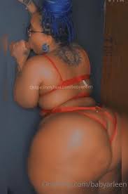 SLOW-MO WALL SUCK BABYARLEEN