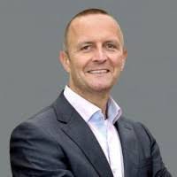 Tara Landman's Instagram, Twitter & Facebook