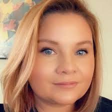 Melanie Fontenot's Instagram, Twitter & Facebook