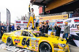 Wendell scott became the first, and only, african american racer to win a championship cup race in nascar history in 1963. Elite 1 Race 1 Recap Alon Day Returns To Dominant Form As Jacques Villeneuve Scores His First Nascar Euro Podium World Of Euronascar
